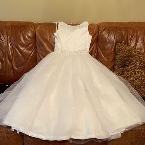 Girls Little Maiden white dress